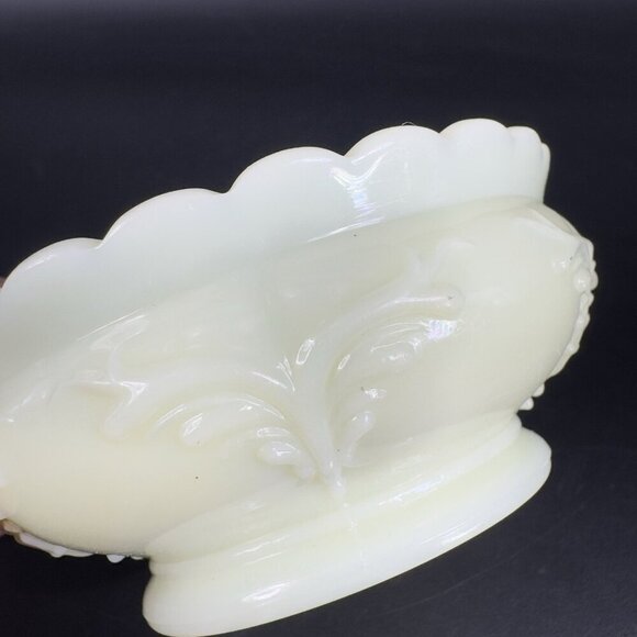 Vintage Vaseline Pale Yellow Uranium UV Glowing Glass Dish Bowl Footed Ruffled - Picture 4 of 13